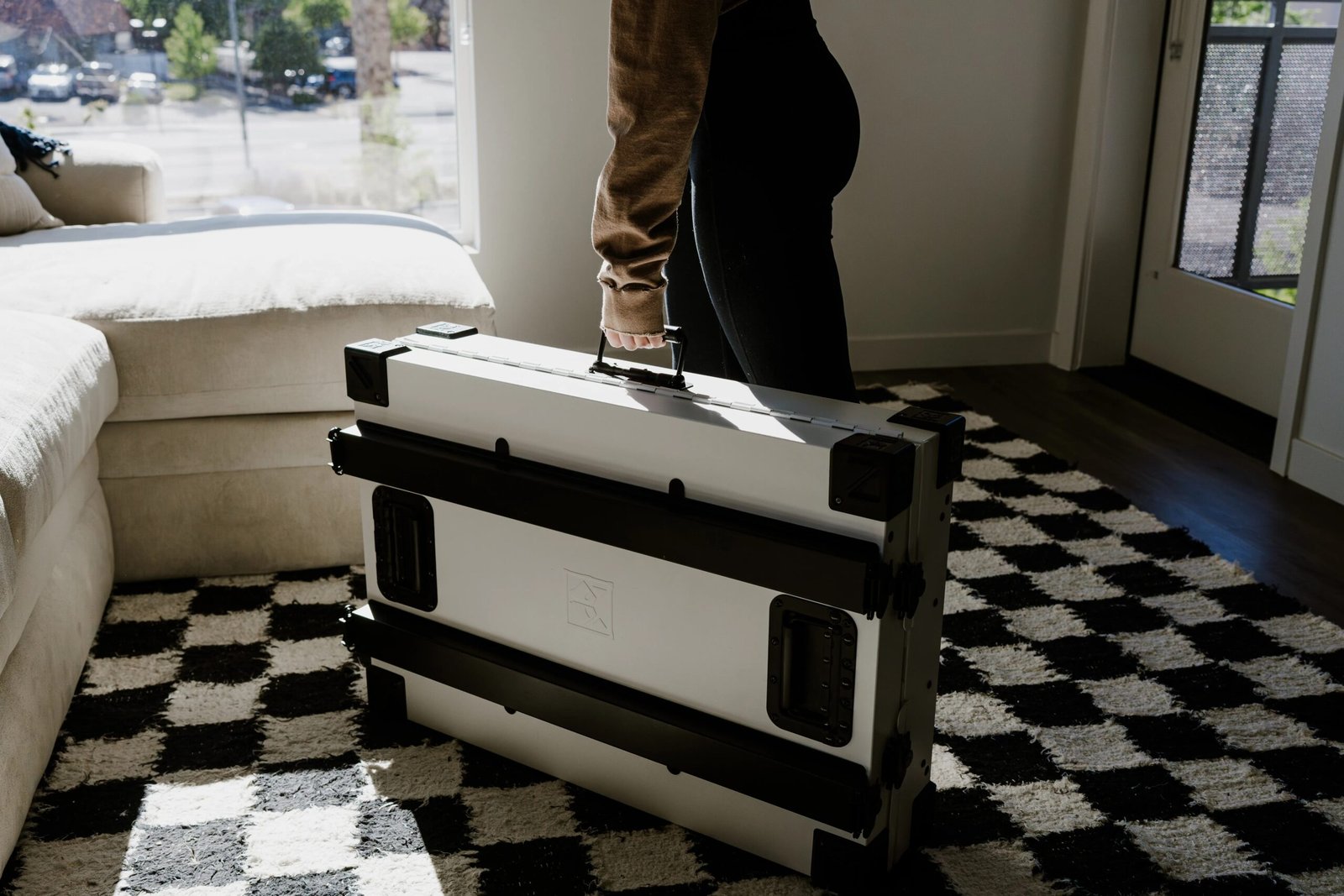 Crate Training a Dog: A Step-by-Step Guide